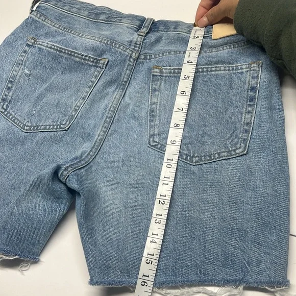 Everlane Woman’s High Rise Distressed Denim Mom Shorts Size 28 - Picture 9 of 10